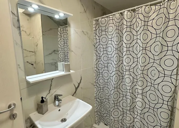 G7 Your Homey Modern Brasov